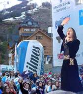 La Sole abri� el show