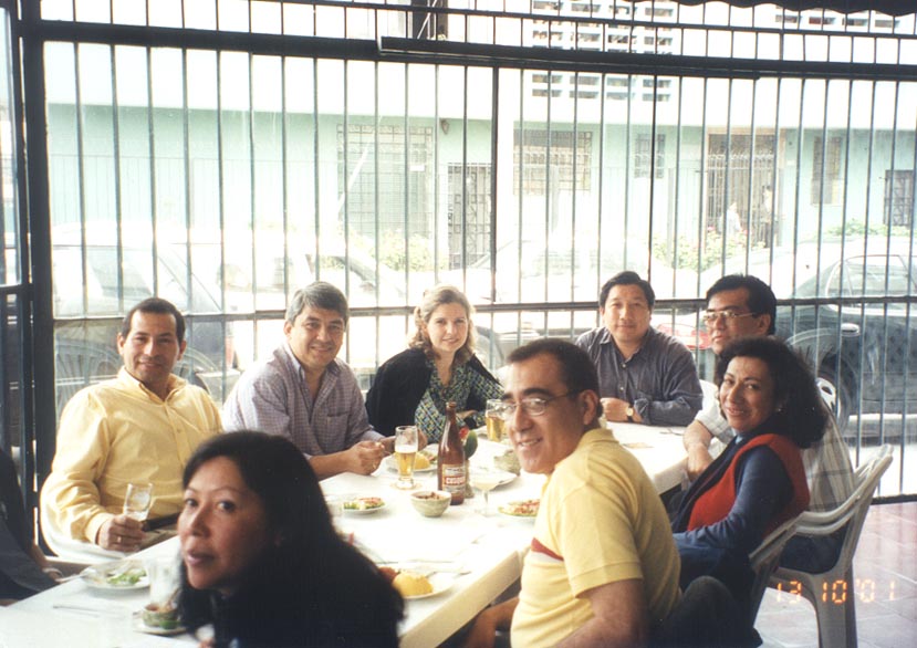 Almuerzo ExPUCP 13 de Octubre del 2001