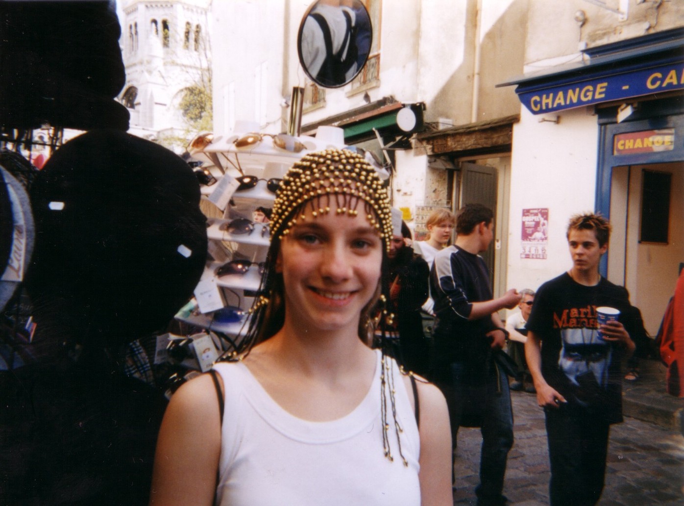 Martine Throwogood in Monmarte
