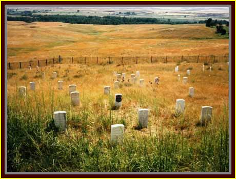 Custer's_graveyard.JPG (30388 bytes)