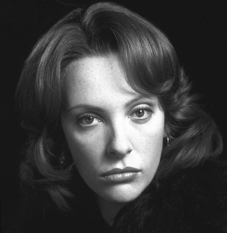 Lynn Sear (Collette)