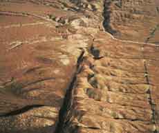 hiddenfault.jpg (5263 bytes)