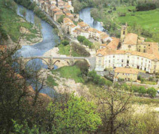 Vue a&eacute;rienne de Lavo&ucirc;te-Chilhac