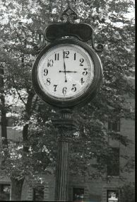 /user/harstadclock.jpg