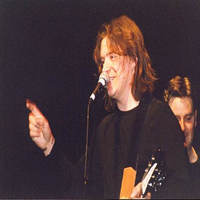 Alec shares a joke with the audience