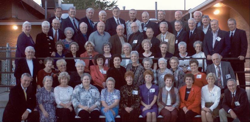 lchspicsforweb/LCHSclass52.jpg