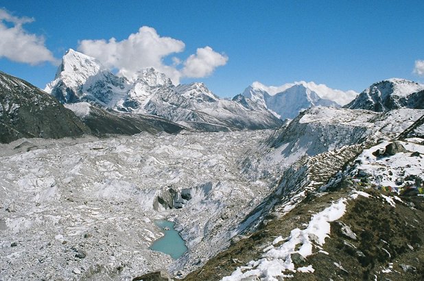 Looking south along the Ngozumpa Glacier