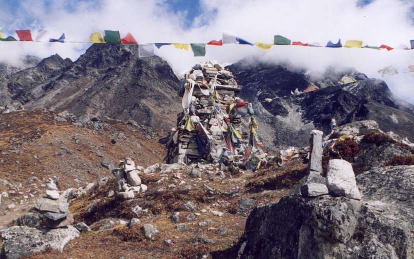 Memorials to Sherpas