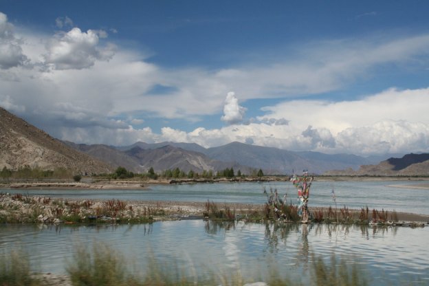 Scenes on the way to Lhasa