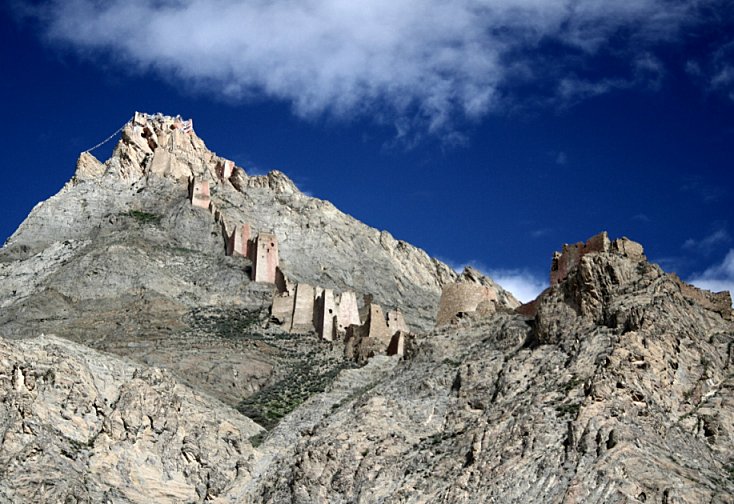 close up of shegar dzong ruins