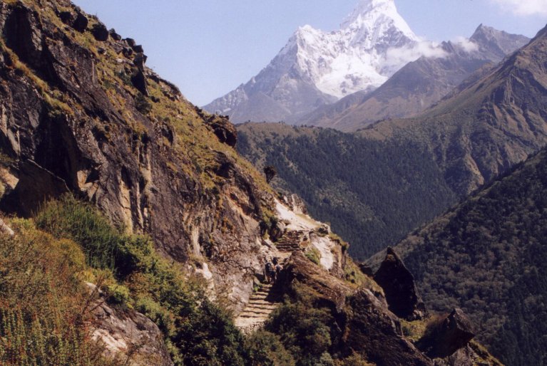 On the trail to Tengboche