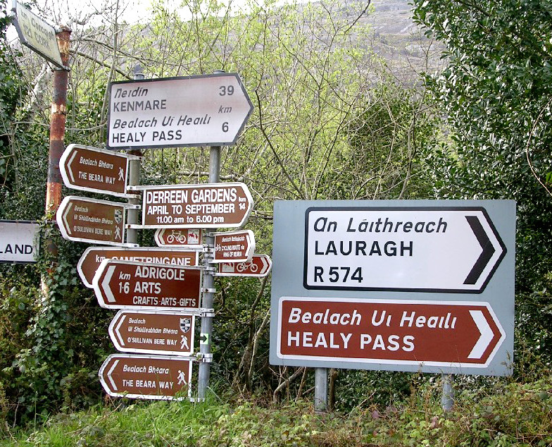 road sign Healy Pass
