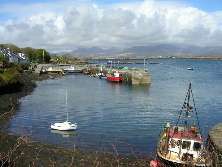 Roundstone Harbor