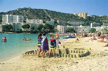 A typical beach on the sun-drenched island home of Leapy Lee