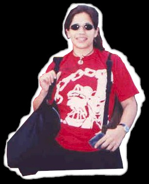 Nesu(laura).jpg (25863 bytes)