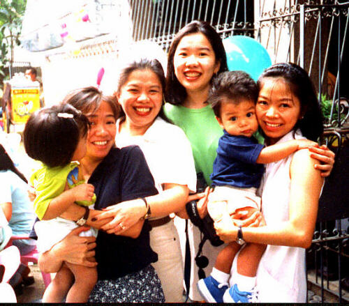 Steffi with cousin and aunts