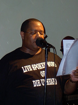 Spoken Word vet at open mic