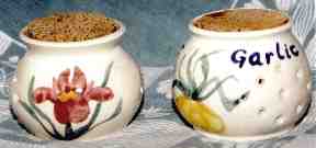 potpourri and garlic jar