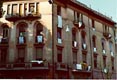 piazza castello piena di lenzuola - 11kb