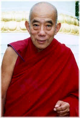 lati_rinpoche.jpg (10719 bytes)