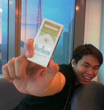 alboi posing with marlboro lights