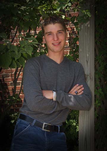 Tom '03