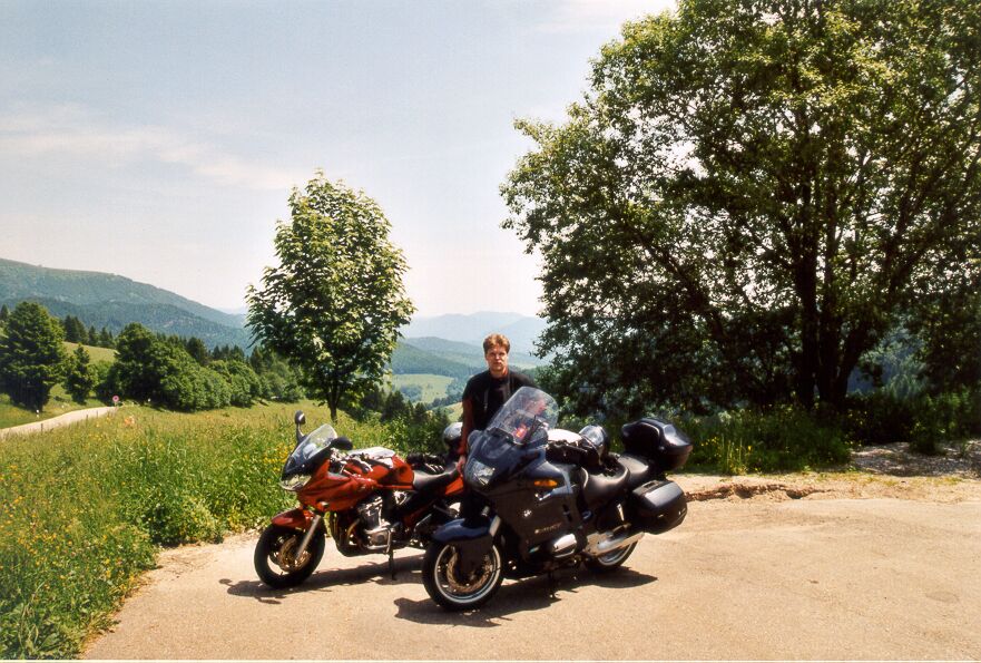 Mark, Zoeki and Magnet in France.