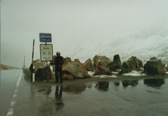 Mark at the Julierpass (too cold to take
the helmet off). 