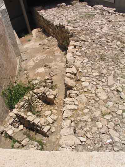 Jerusalem Walks takes you to the Via Dolorosa and the Pools of Bethesda