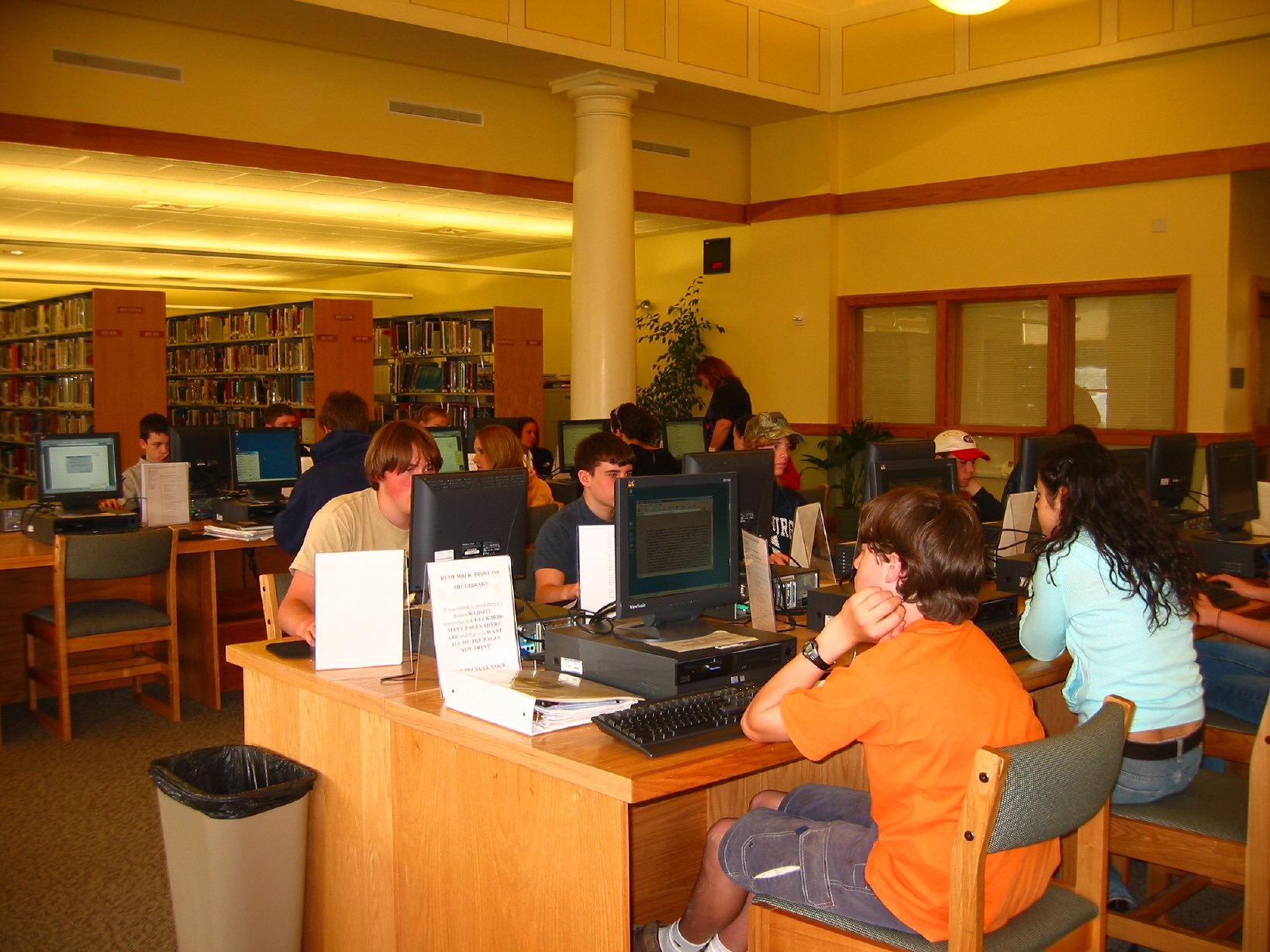 Mrs. Garrett's class and study hall students working at computers.