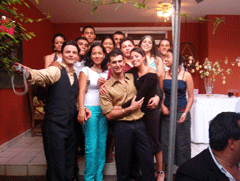 Jovenes de la comunidad
