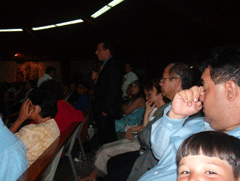 Allan Hawit, corresponsable de la 12 comunidad dando  su eco de la palabra.