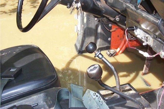 Y'a de l'eau dans le Scout!