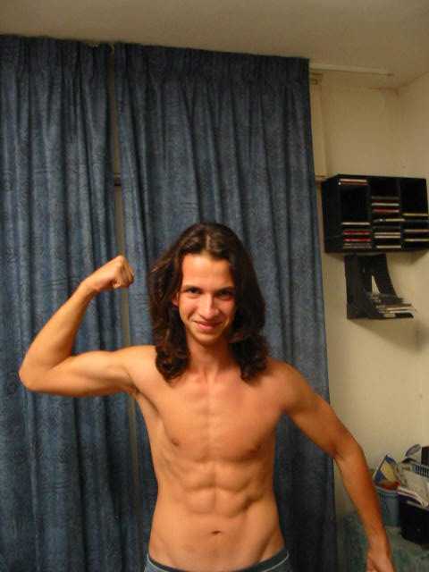 Yosef_body_0108.JPG (26135 bytes)