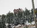 snow_house_0266_small.jpg (3248 bytes)