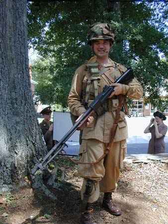 Me w/ my trusty BAR at the Orange County Historical Society, August 2002