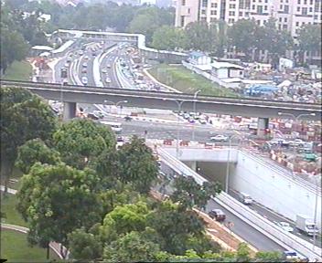 Clementi Ave 6 Flyover + Interchange (newly opened from Jan 2002) Like a divider between JE and Clementi!