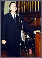 Frank Yeager, soloist