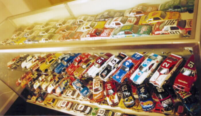 LOTSA NASCAR's!!!!