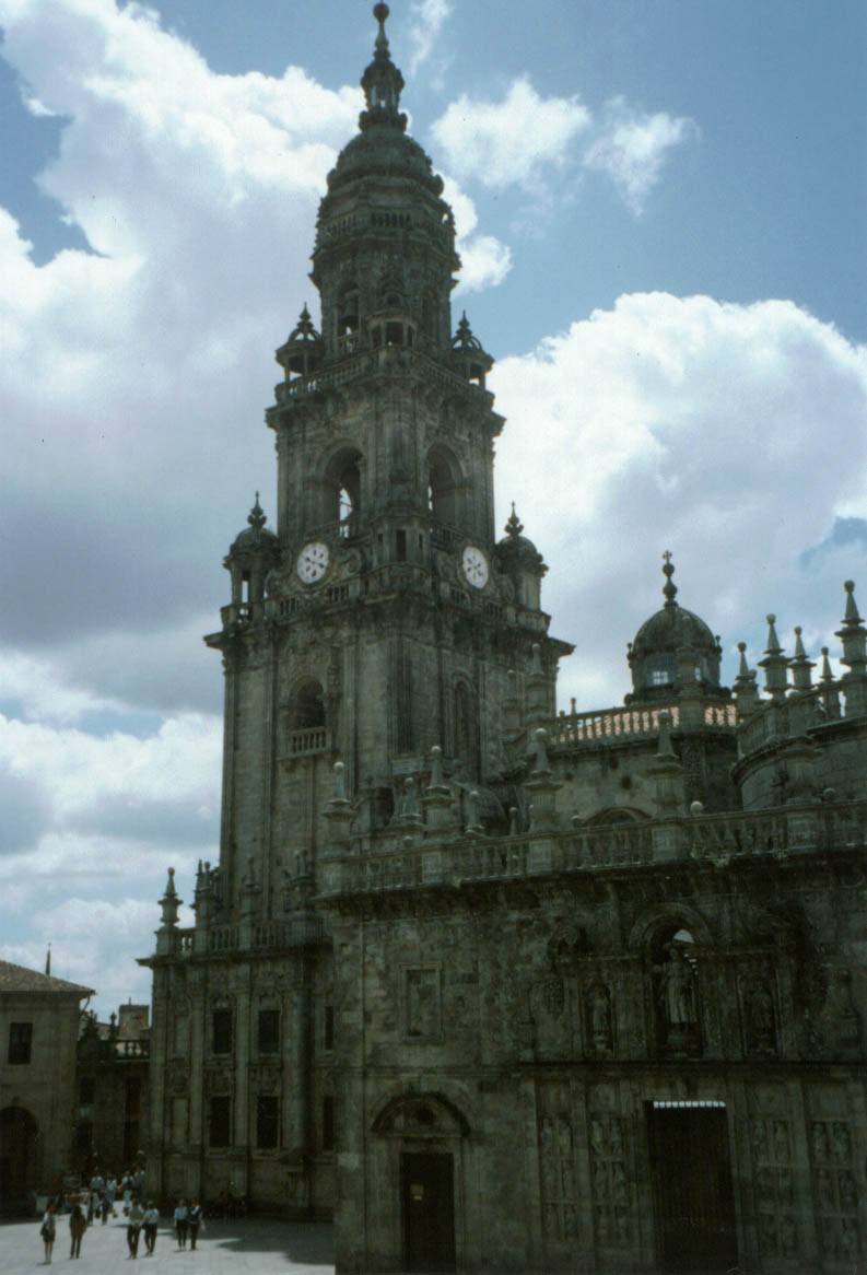 S221-Catedral.jpg (107012 bytes)