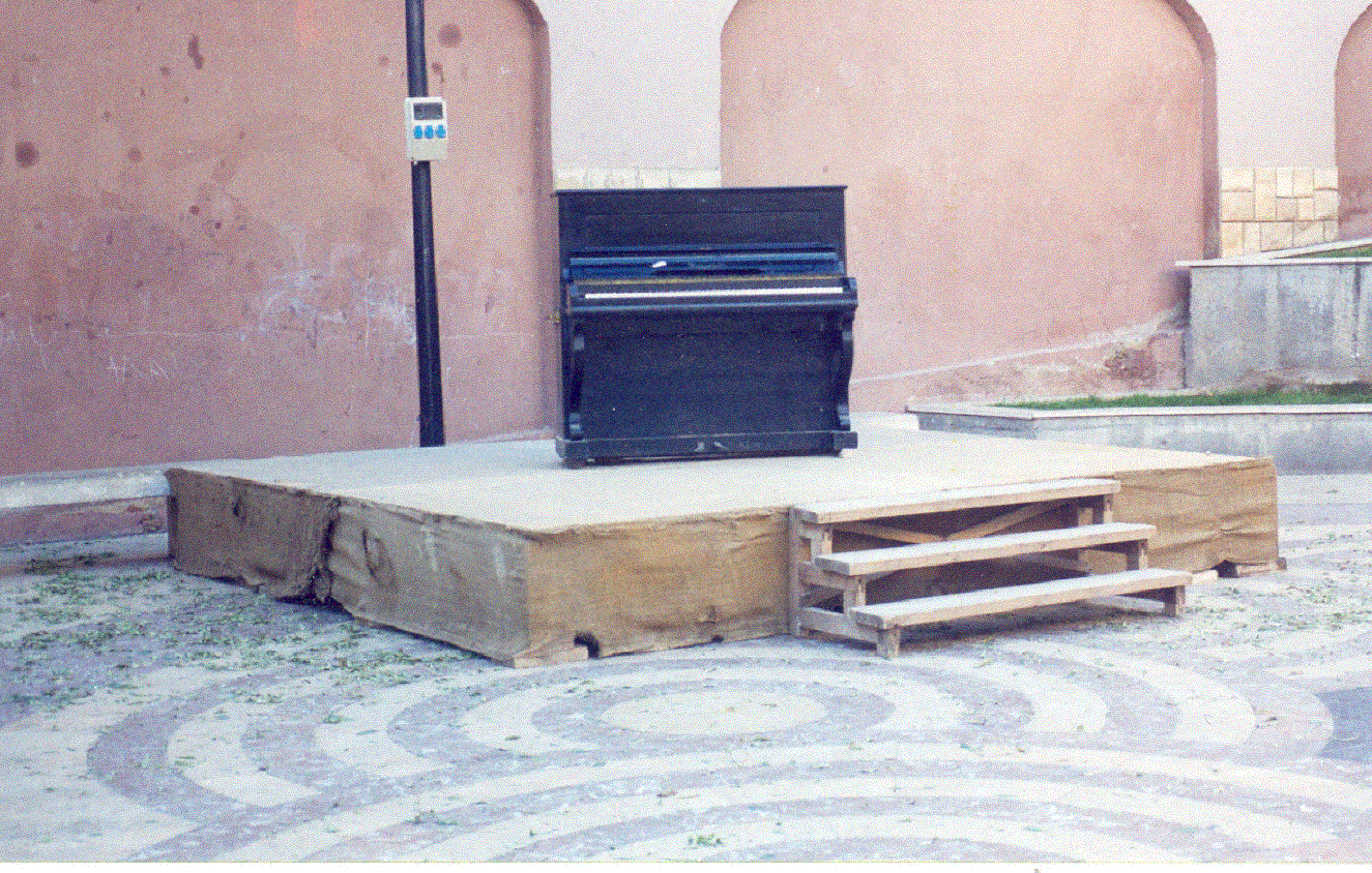  [ Joan Bag&eacute;s web ]  