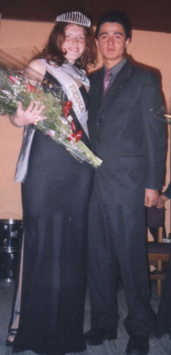 Reina de nuestro Liceo - Cintia Ruiz