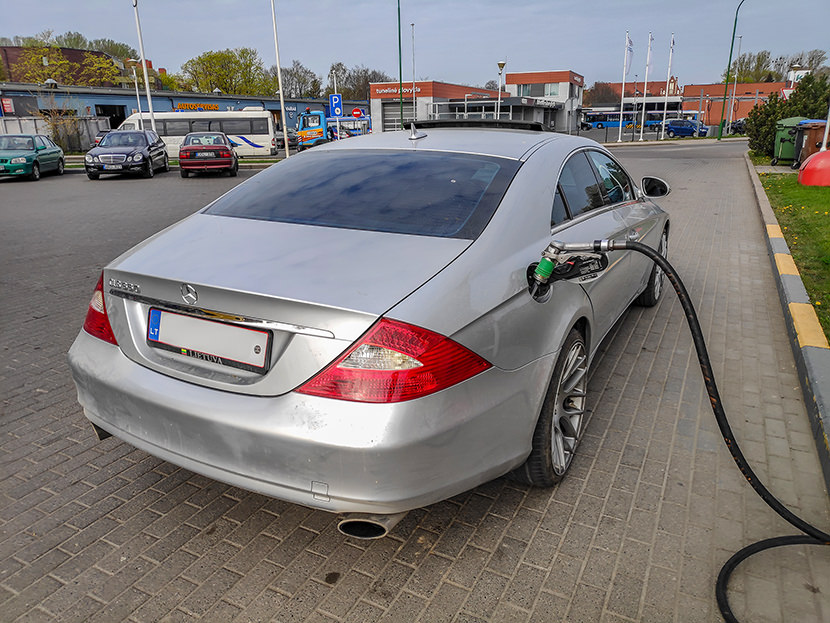 Automobiliu duju irangos detales Klaipeda