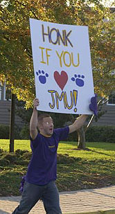 HONK IF YOU LOVE JMU!