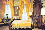 dickens.jpg (28834 bytes)