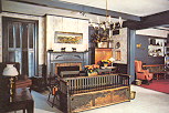 lobby.jpg (26635 bytes)