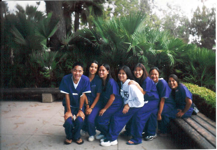 Hieu, Susana, kat, me, tiff, emilie, and alma... man.. after like 9 shots or sumthing... i was about to fall over... my muscles were hurting...