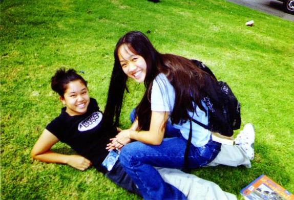 yup! it's Phuong on top of Ai!
