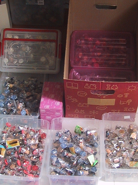 boxes.JPG (71353 bytes)