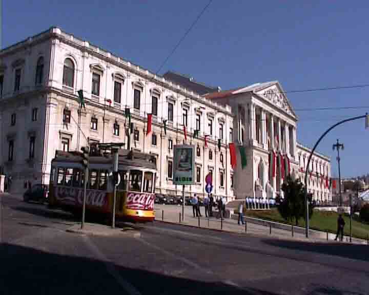 Lisbon DVD - watch one of the fantastic movies of Lisbon, Sintra, Cascais, Estoril and Sesimbra. Una pelicula de los recorridos de Lisboa.